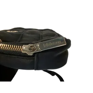 Lululemon Everywhere Belt Bag Women 1L Black Quilted Gold Hardware Fanny Pack thumbnail 2
