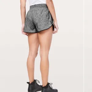 LULULEMON Choose A Side Short In Heather Lux Multi‎ Black / Black Size 10 thumbnail 3