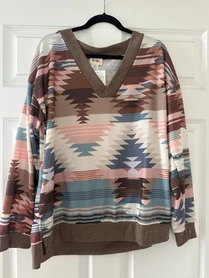 Boutique Shirt Size L thumbnail 1