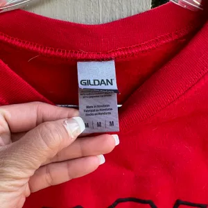 Gildan Red Pull Over Sweatshirt Medium thumbnail 3