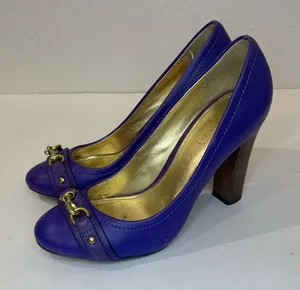 Coach Desaree Purple Bock‎ Heel Pumps Gold Hook Buckle Accent Heels Size 6 B thumbnail 1