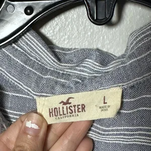 Hollister Women Gray Stripes Sleeveless‎ Button Down Shirt size L. thumbnail 4