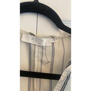 ASTR The Label Striped Surplice‎ Bodysuit Womens Size XL Ivory Black Long Sleeve thumbnail 2