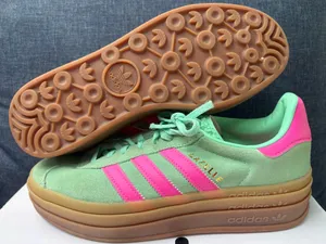 Women’s Adidas Gazelle triple stacked size 8.5 thumbnail 6