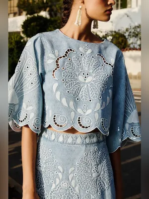 Farm Rio Denim Richelieu Kimono Sleeves Cropped Blouse M thumbnail 6