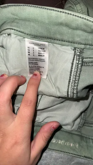 American Eagle Jeans thumbnail 3
