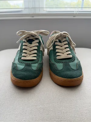 Dolce Vita Green and Pink Lace-Up Sneakers Size 7 thumbnail 4