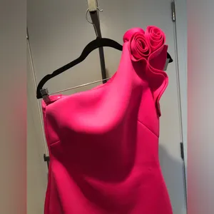 Eliza J Hot Pink One Shoulder Scuba Dress Size 8 thumbnail 3
