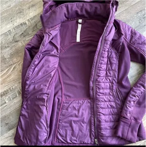 Lululemon puffer jacket coat  thumbnail 3