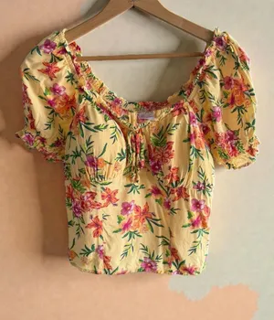 No Boundaries‎ Yellow Floral Puff-Sleeve Crop Top thumbnail 1