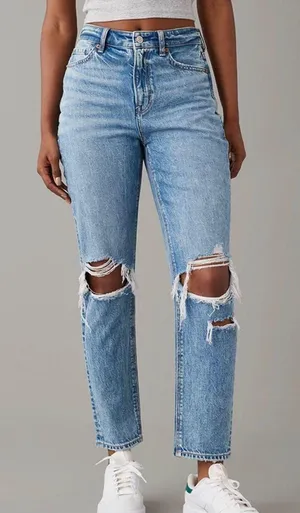 American Eagle High Rise Mom Jean thumbnail 1