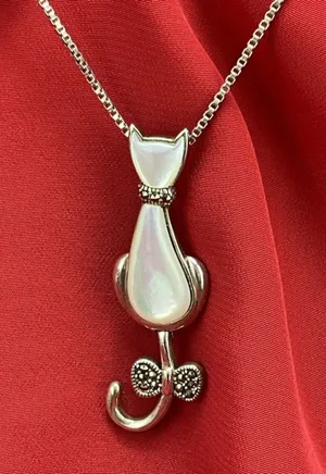 Silver 925 Cat‎ Pendant Marcasites Teardrop Mother of Pearl Body Moving Tail thumbnail 1