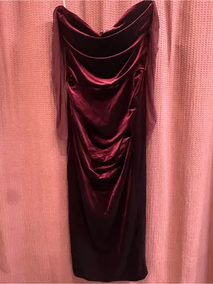 House of CB Off-Shoulder Velvet Midi Dress in Wine thumbnail 3