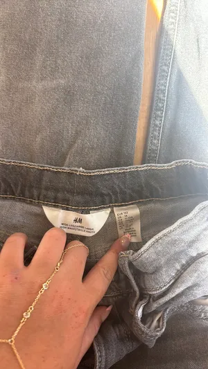 H&M jeans  thumbnail 2