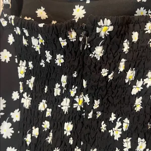 Princess Polly Adriana Mini Dress Smocked Back Daisies Floral Size 2 thumbnail 9