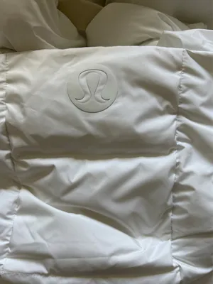 Wunder Puff Cropped Lululemon 600 Down Fill Vest thumbnail 6