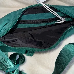 NWT Baggu Cresent Bag thumbnail 3