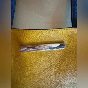 Marc Jacobs Wingman Tote Reversible Leather Tote in blue or yellow size XL thumbnail 8