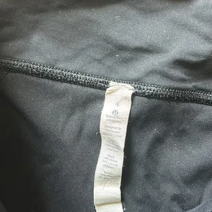 Lululemon black cropped leggings thumbnail 4