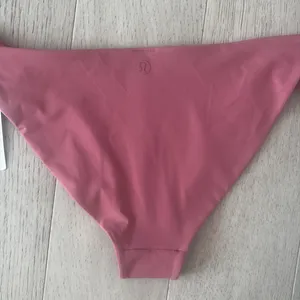 Lululemon Shoreline Bikini Bottom Pink Size 10 New NWT LW7AOAS CHRT thumbnail 8