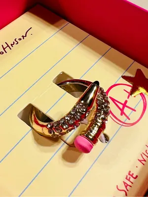 BETSEY JOHNSON Gold Plated Pave Crystal Pencil Wrap Band Ring Gift Box Size 7.5 thumbnail 4