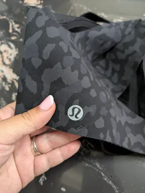 Lululemon Athletica Black Leopard Print Enlite Bra Size 34C thumbnail 4