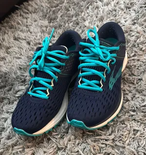 Brooks Running Sneakers thumbnail 1