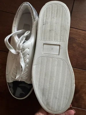 Steve By Steven madden Parody Camo, white, Lace-up Fashion Sneakers Women’s size 7 thumbnail 4