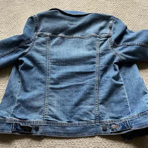 Old Navy Women’s Jean Jacket thumbnail 2