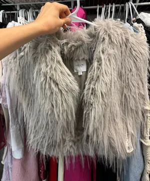 Le Lis Fur Coat thumbnail 1
