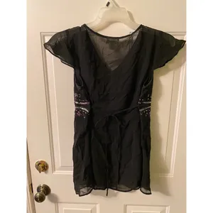 Motherhood Maternity Sequin chiffon top size L thumbnail 3