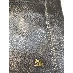 The Sak Iris Crossbody Bag Black Leather Pebbled Adjustable Strap Zippers Lined thumbnail 2