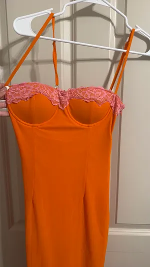 Cherley Orange & Pink Lace Bust Maxi Dress – Size Small thumbnail 7