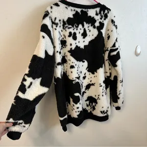 Black and White Cow Patterned Sweater thumbnail 3