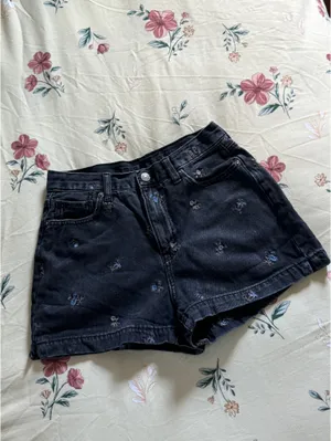 American Eagle Dark Wash Grey Jean Short with Embroidered Flowers thumbnail 2