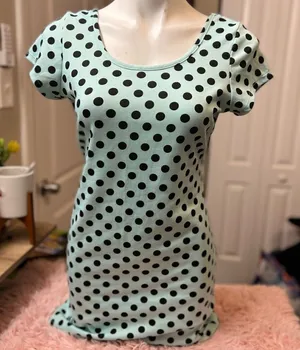 Polkadotted dress thumbnail 1