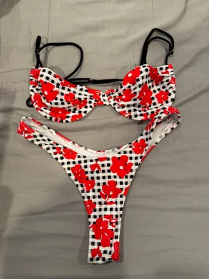 White Fox Boutique Bikini Set thumbnail 1