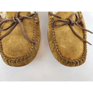 UGG Dakota Slippers Women's 10 House Shoes Tan 5612 Moccasin Loafers Sherpa Wool thumbnail 4