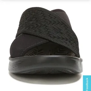 Bzees Women's Black Wedge Sandals 10M Comfort Slides Crisscross Straps Casual thumbnail 6