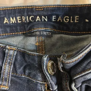 American Eagle Jeans Jegging Size 2. Waist: 26, Inseam: 27 inches thumbnail 10