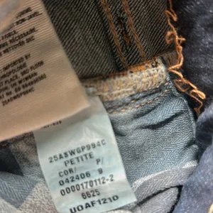 Pilcro Dark Wash Denim Flare Jeans‎ Size 25 thumbnail 5