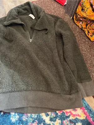 Athleta medium sweatshirt thumbnail 6