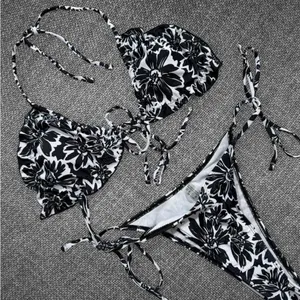 Black And White Floral Tie thumbnail 5