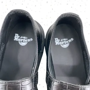 Dr. Martens Elphie Black Croc Mary Janes Pointed Almond Toe Leather Flats Size 5 thumbnail 6