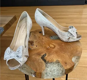 Kate Spade New York Women's Peep Toe Heels with Bow Detail Sz 9US thumbnail 1