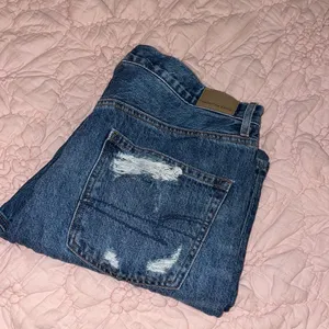 NWOT American eagle jeans 90s boyfriend thumbnail 5