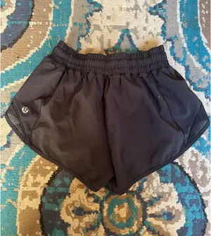 Black Lululemon Hotty Hot 2.5" thumbnail 2