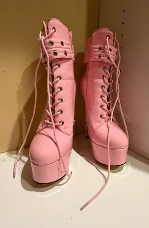 Pink pleaser boot heels Size 9.5 thumbnail 1