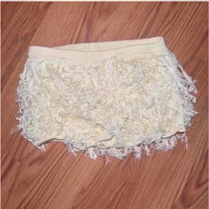 Pretty Little Thing Butter Yellow Fringe Knit Shorts thumbnail 4