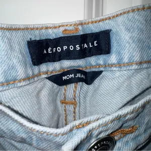 Aeropostale Distressed Light Blue Jeans thumbnail 3